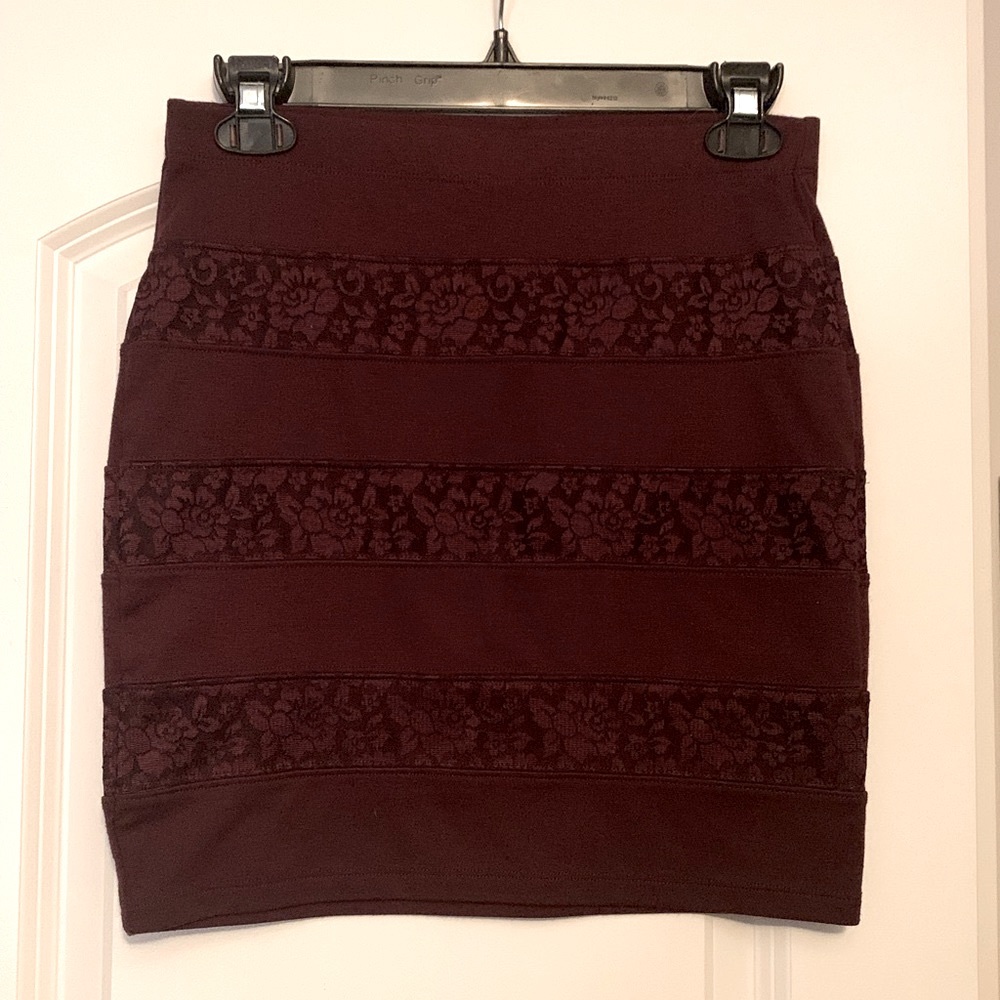 Forever 21 Floral/Lace Pattern Mini Skirt